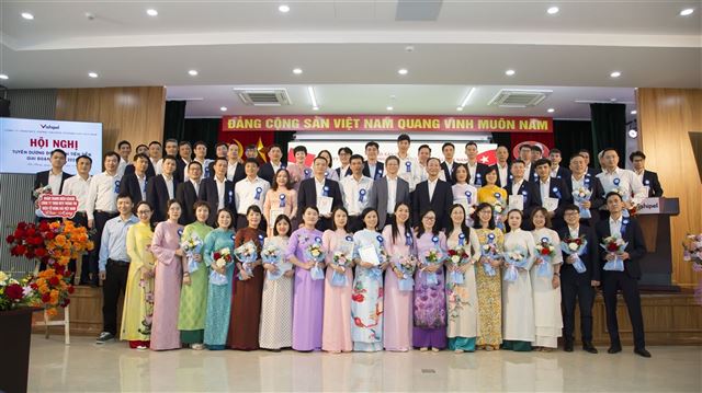 VISHIPEL tôn vinh 16 tập thể, 59 cá nhân điển hình tiên tiến giai đoạn 2020 – 2025