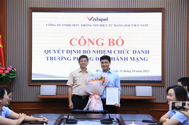 Lễ Công bố Quyết định bổ nhiệm ông Nguyễn Hữu Sơn giữ chức vụ Trưởng phòng Điều hành Mạng Công ty VISHIPEL