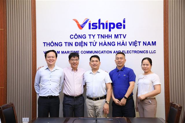Vishipel đón tiếp và làm việc với đối tác Cobham Satcom và Công ty Jason Asia Pte Ltd