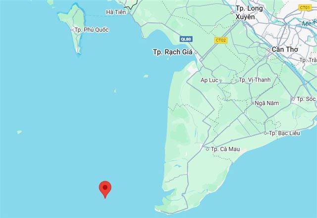 Hỗ trợ tìm kiếm thuyền viên tàu cá mất tích ngoài khơi Cà Mau