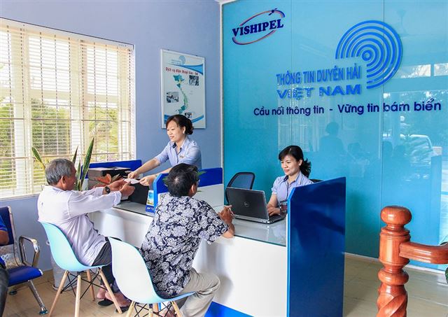 Tàu cá Phú Yên PY 99990 TS hỏng máy