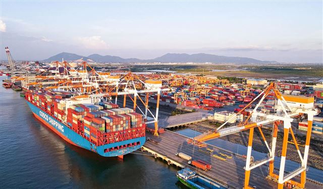 Về thông số kỹ thuật vùng đón trả hoa tiêu, luồng hàng hải chuyên dùng, vùng quay trở tàu, vùng nước trước cầu cảng số 1, 2 - Bến cảng Mỹ Thủy, tỉnh Quảng Trị