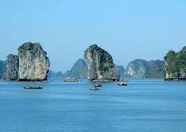 Dự báo thời tiết biển phục vụ các tuyến vận tải thủy từ bờ ra đảo cho 24 giờ kể từ 07 giờ ngày 16/04/2025.