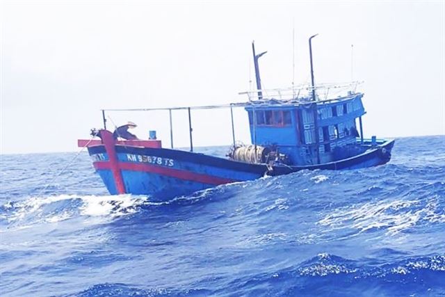Dự báo thời tiết biển phục vụ các tuyến vận tải thủy từ bờ ra đảo cho 24 giờ kể từ 07 giờ, ngày 04/01/2023.