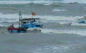Dự báo thời tiết biển phục vụ các tuyến vận tải thủy từ bờ ra đảo cho 24 giờ kể từ 07 giờ, ngày 17/07/2023.