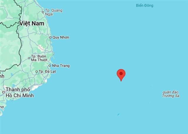Hỗ trợ tàu cá KH 93999 TS gặp sự cố hỏng máy