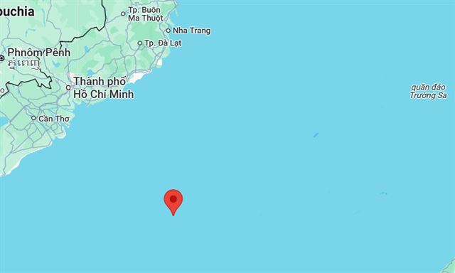 Tàu LIMA STRAIT phát hiện người gặp nạn tại vùng biển nam Biển Đông