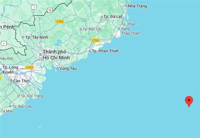Hỗ trợ tàu cá BĐ 95909 TS gặp sự cố hỏng máy trên biển