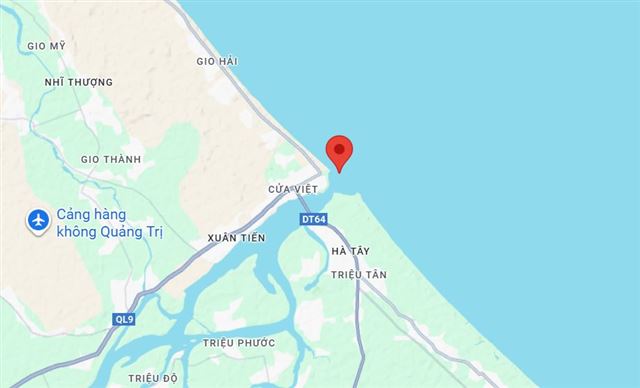 Hỗ trợ 02 tàu cá BV 4670 TS và BV 0042 TS gặp nạn tại Cửa Việt, Quảng Trị