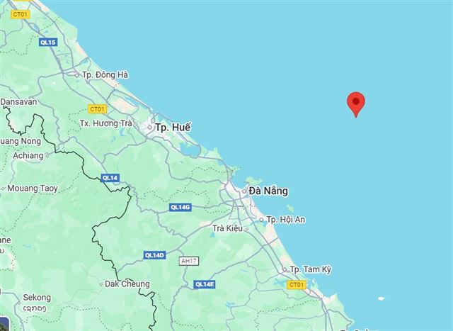 Tàu cá QB 98048 TS hỏng máy, thả trôi trên biển